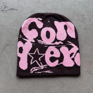 Mũ Len Y2K "Conquer Graffiti"