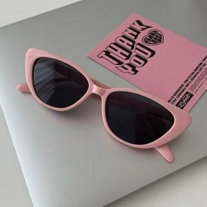 Kính Mát Mắt Mèo Retro – Pinky Cat-eye.